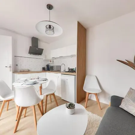 Jolie Maisonnette Avec Terrasse