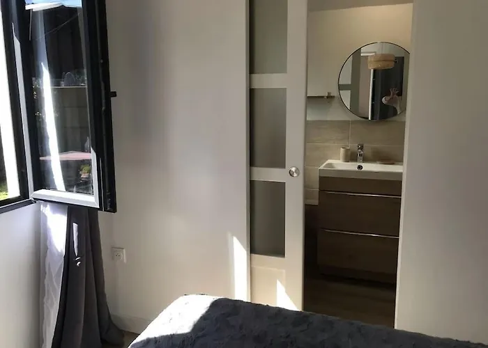 Jolie Maisonnette Avec Terrasse Holiday home